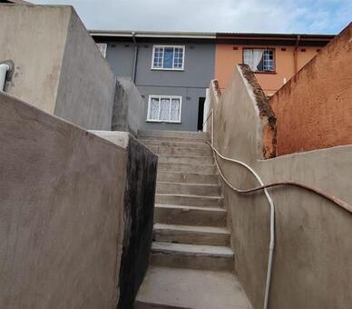 3 Bedroom Duplex in Longcroft