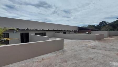 1 Bedroom Cluster in Bothas Hill