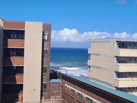 2 Bedroom Apartment in Amanzimtoti