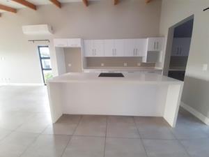 4 Bedroom House in Palm Lakes Estate