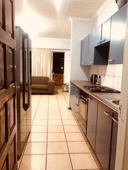 2 Bedroom Apartment in Wilgeheuwel