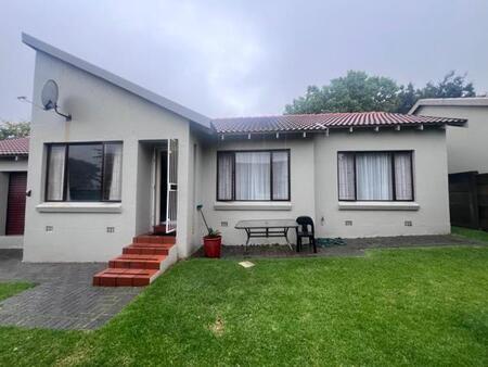 2 Bedroom Townhouse in Radiokop