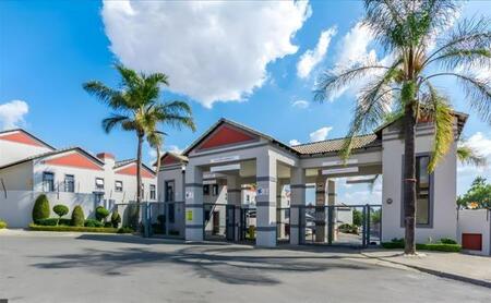 3 Bedroom Apartment in Honeydew