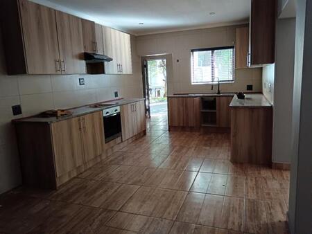 4 Bedroom Townhouse in Roodeplaat