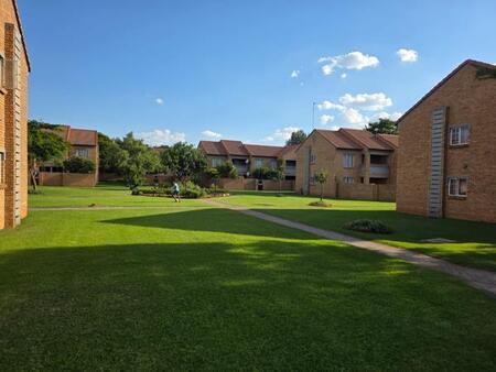 2 Bedroom Townhouse in Equestria