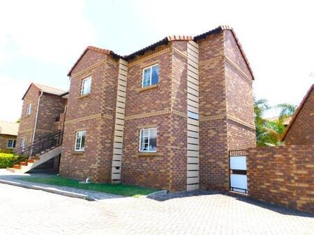 2 Bedroom Townhouse in Equestria