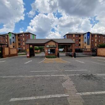 2 Bedroom Apartment in La Montagne