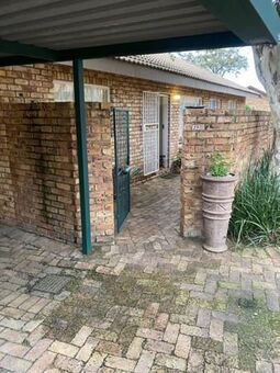 3 Bedroom Simplex in Equestria