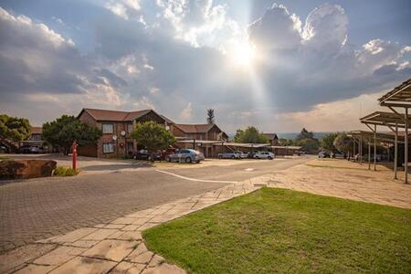 2 Bedroom Townhouse in Rietvalleirand