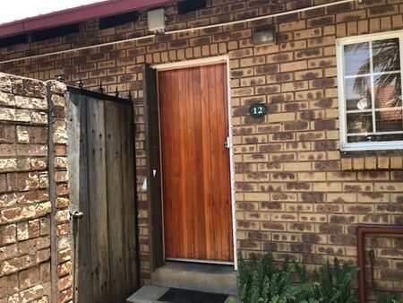 2 Bedroom Simplex in Garsfontein
