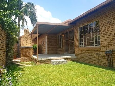 2 Bedroom House in Die Wilgers