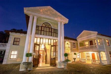 1 Bedroom Apartment in Waterkloof