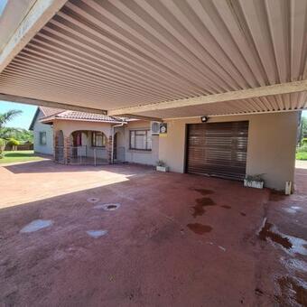 3 Bedroom House in Veld En Vlei