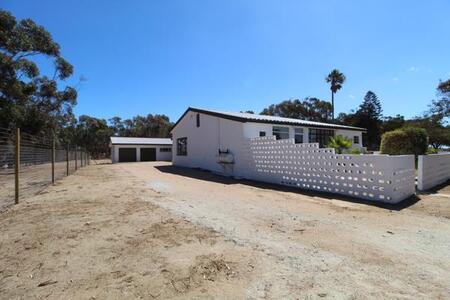 3 Bedroom House in Vredenburg