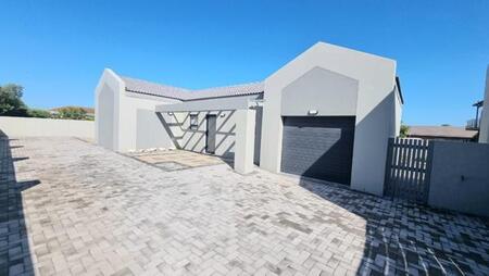 2 Bedroom Flat in Country Club