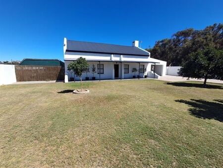 3 Bedroom House in Long Acres