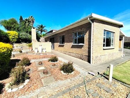 3 Bedroom House in Denneoord