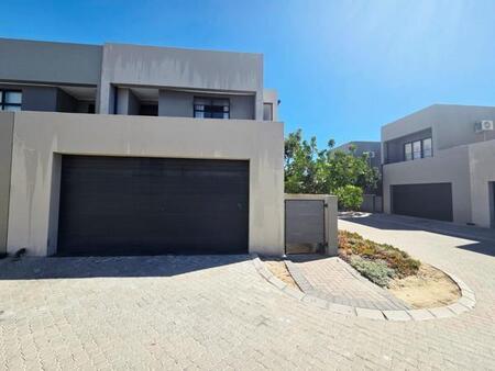 3 Bedroom House in Parklands North