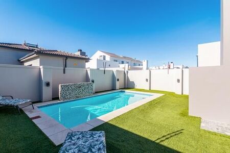 3 Bedroom House in Sandown