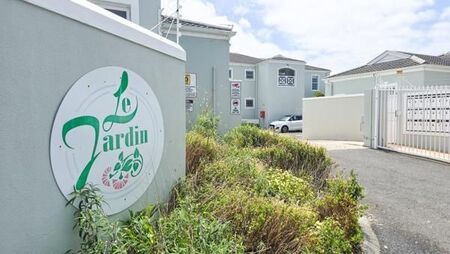 3 Bedroom Townhouse in Kirstenhof