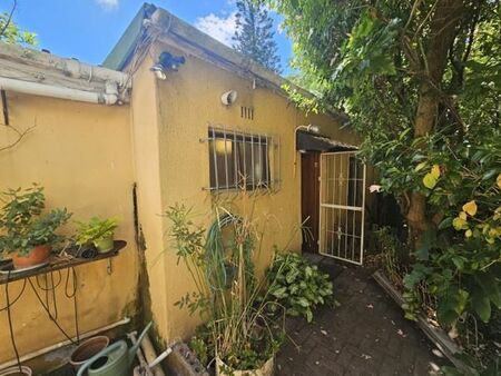 1 Bedroom House in Rondebosch