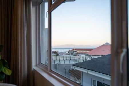 2 Bedroom Apartment in Muizenberg