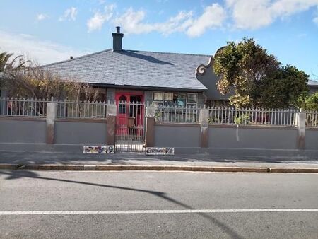 1 Bedroom House in Muizenberg