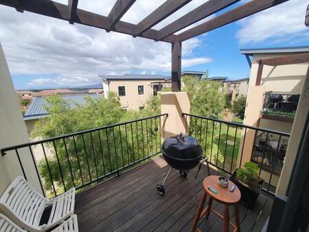 2 Bedroom Apartment in Burgundy Estate