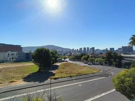 3 Bedroom Apartment in Cape Town City Centre