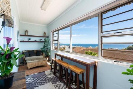 2 Bedroom House in Sea Point