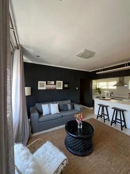 1 Bedroom Apartment in Mouille Point