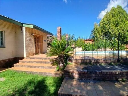 5 Bedroom House in Kuruman