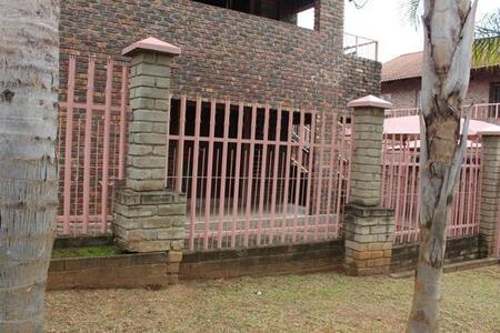 3 Bedroom Apartment in Barberton