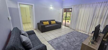 2 Bedroom Simplex in Meer En See