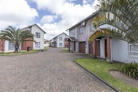 2 Bedroom Duplex in Arboretum