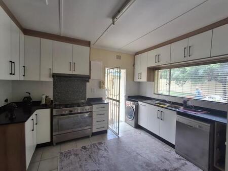 3 Bedroom House in Meer En See