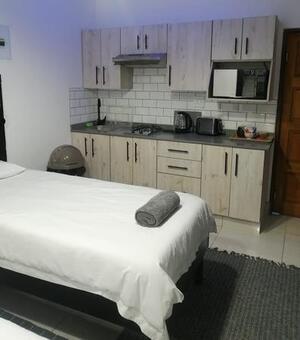 1 Bedroom House in Meer En See