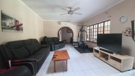 3 Bedroom House in Meer En See