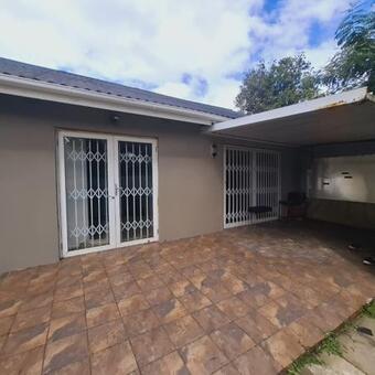 3 Bedroom House in Moseley