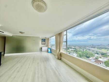 3 Bedroom Apartment in Essenwood