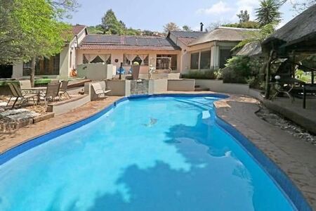 1 Bedroom Apartment in Roodekrans