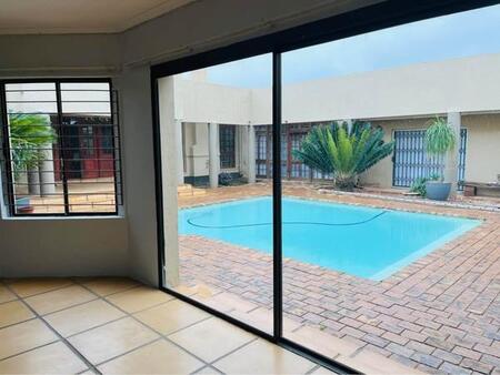 1 Bedroom House in Monument