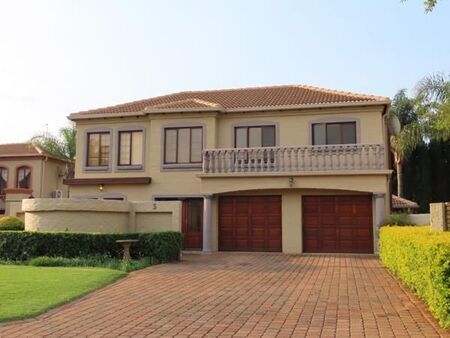 3 Bedroom Cluster in Woodhill