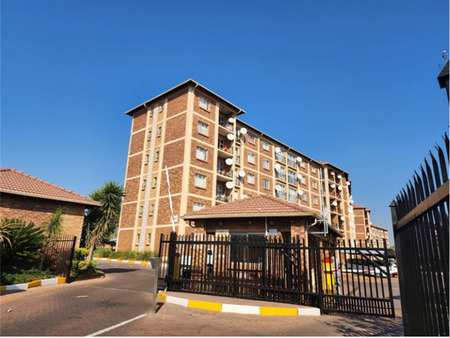 1 Bedroom Flat in Karenpark