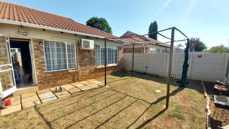 2 Bedroom Simplex in Doornpoort