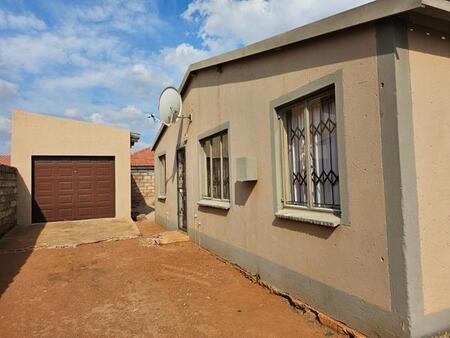 3 Bedroom House in Protea Glen