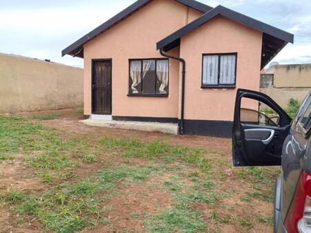 2 Bedroom House in Soweto Central