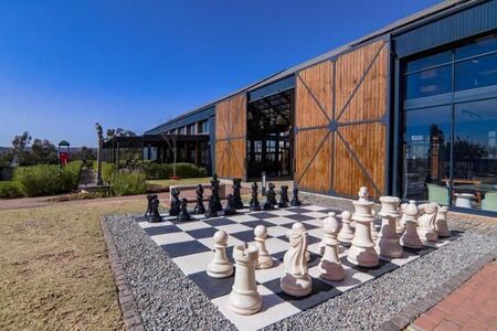 1 Bedroom Apartment in Linbro Park