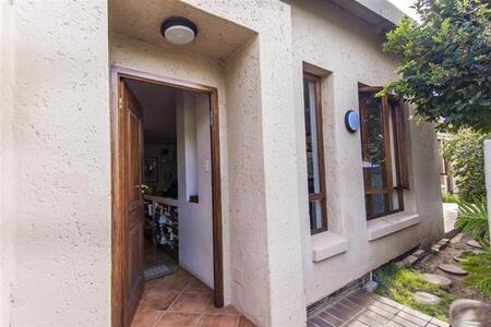 2 Bedroom House in Norwood