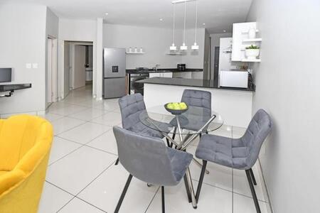 2 Bedroom Apartment in Rivonia